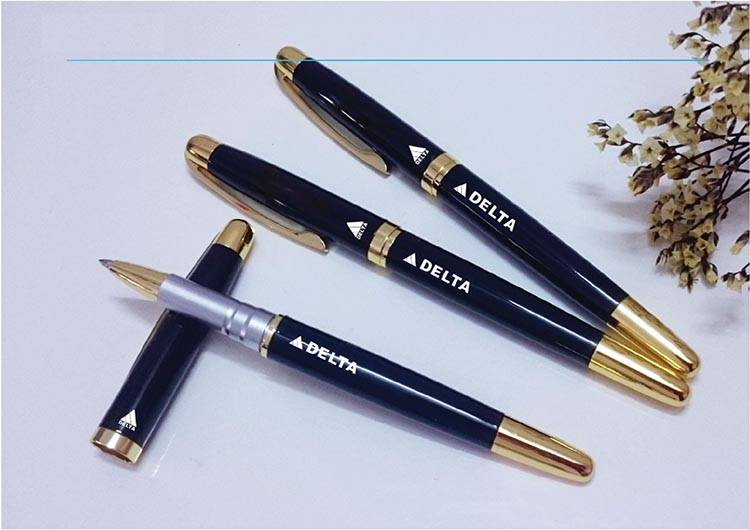 Mẫu thiết kế bút quà tặng của Delta.