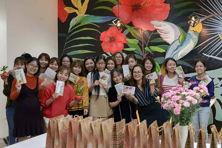 Sao Kim háo hức chào mừng ngày quốc tế phụ nữ.