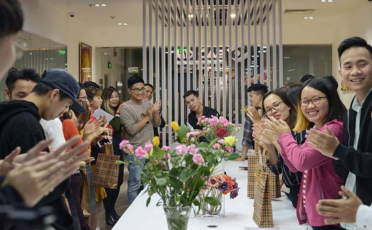 Sao Kim háo hức chào mừng ngày quốc tế phụ nữ. 