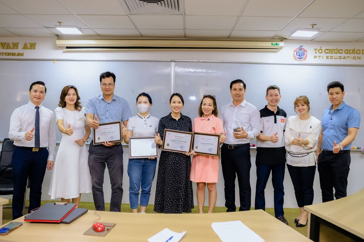 Sự kiện CEO Talks: Xây dựng thương hiệu, chiếm lĩnh tâm trí khách hàng