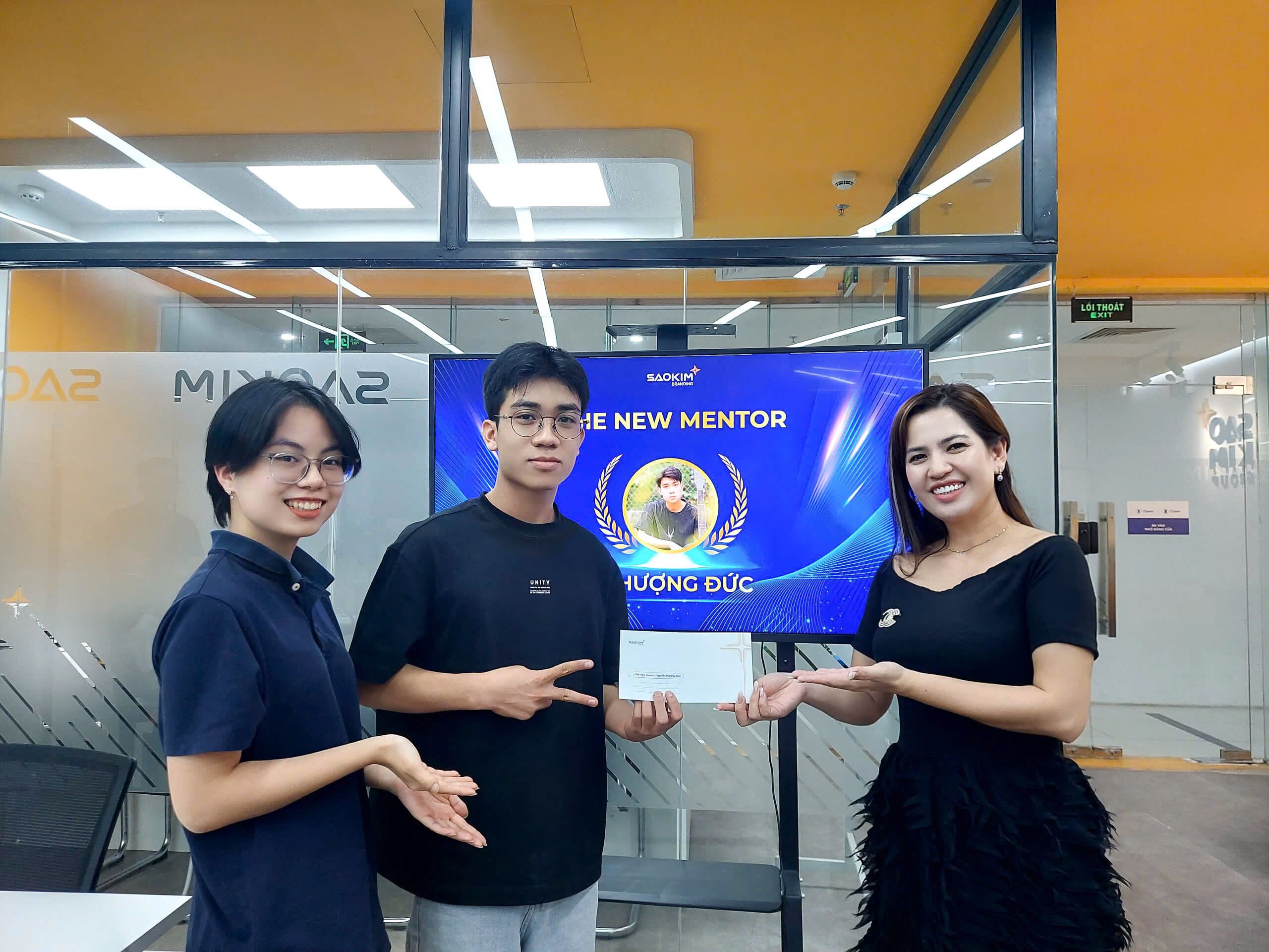 Bạn Phượng Đức giành giải The New Mentor