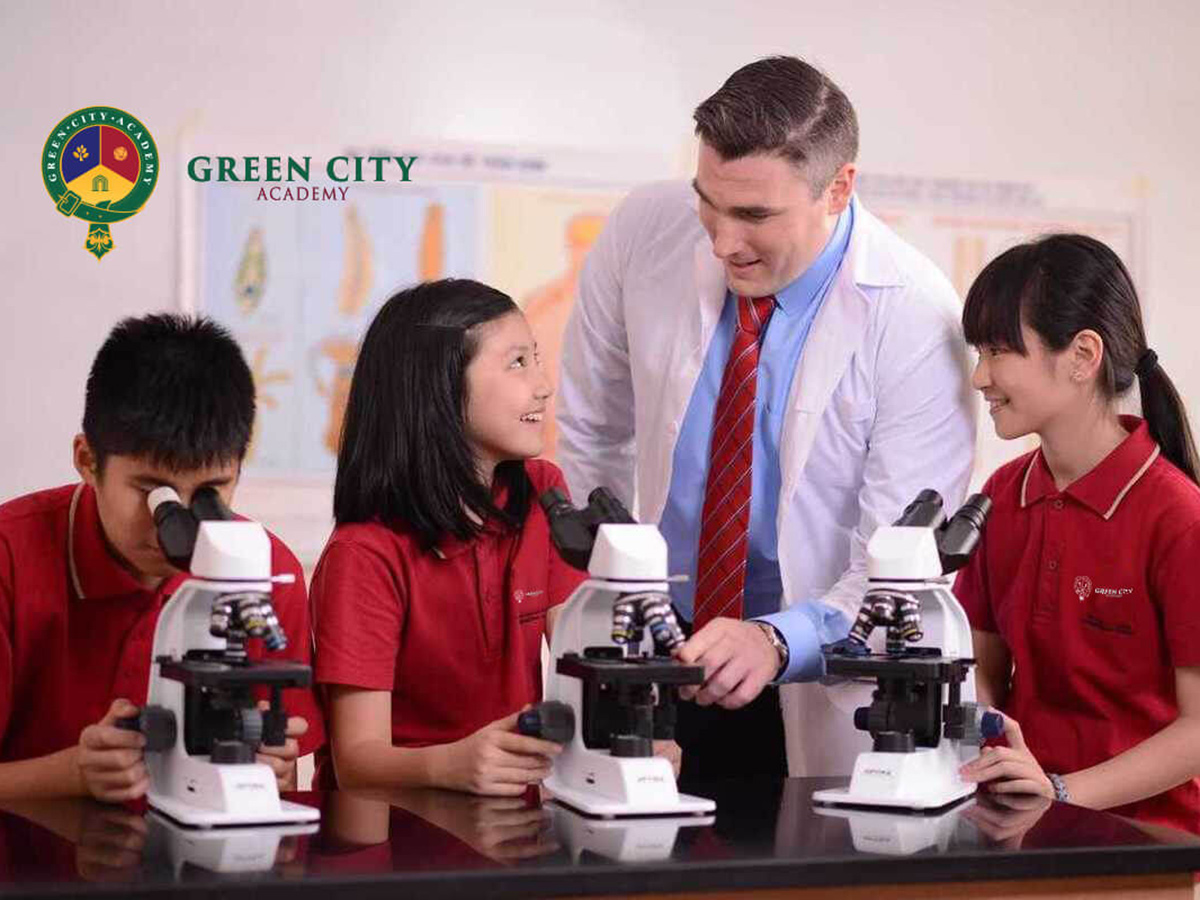 GREEN CITY ACADEMY - Đặt tên thương hiệu và thiết kế logo trường nội trú Green City Academy