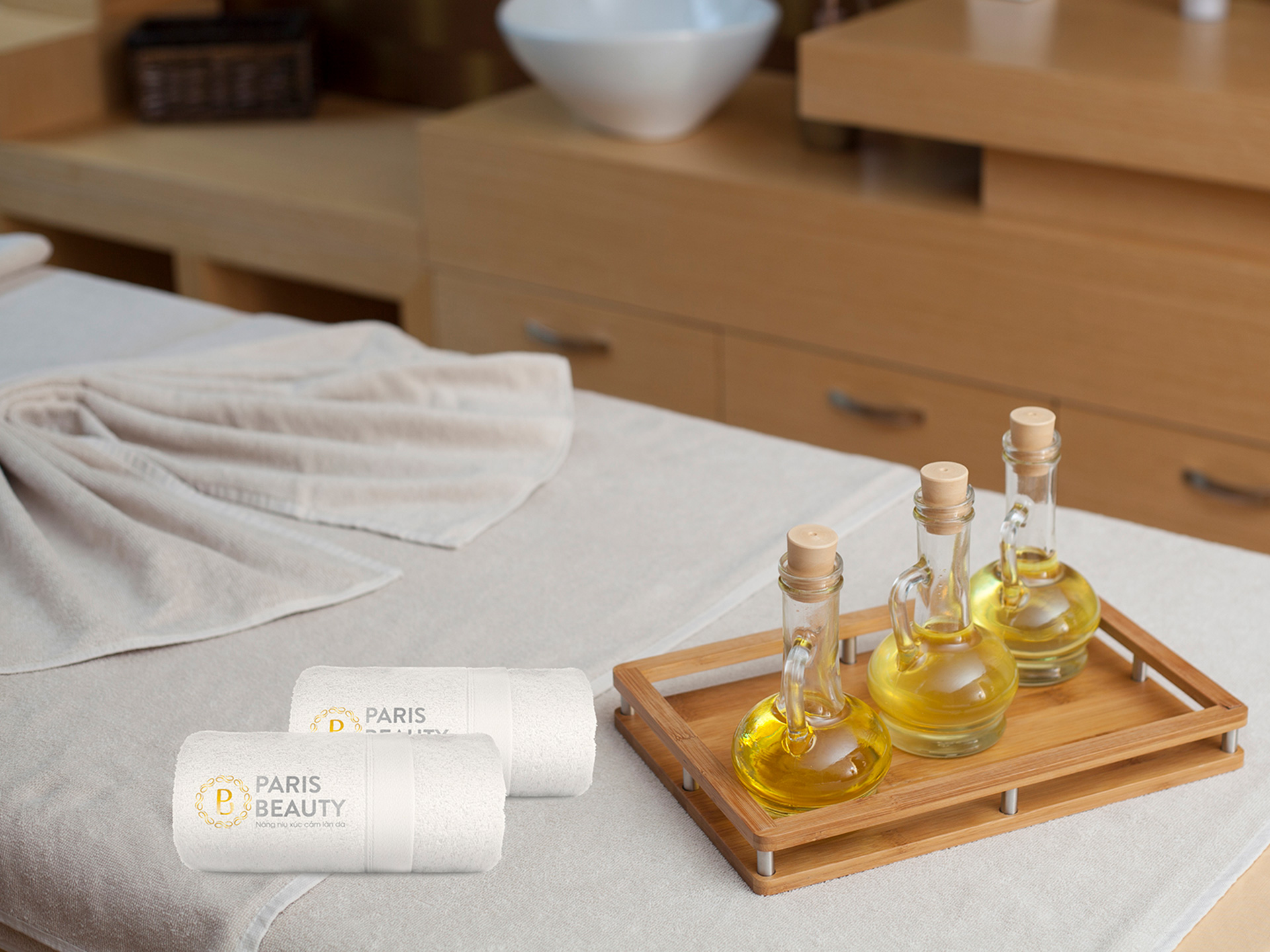 PARIS BEAUTY - Sáng tác slogan, thiết kế logo thương hiệu và website spa Paris Beauty