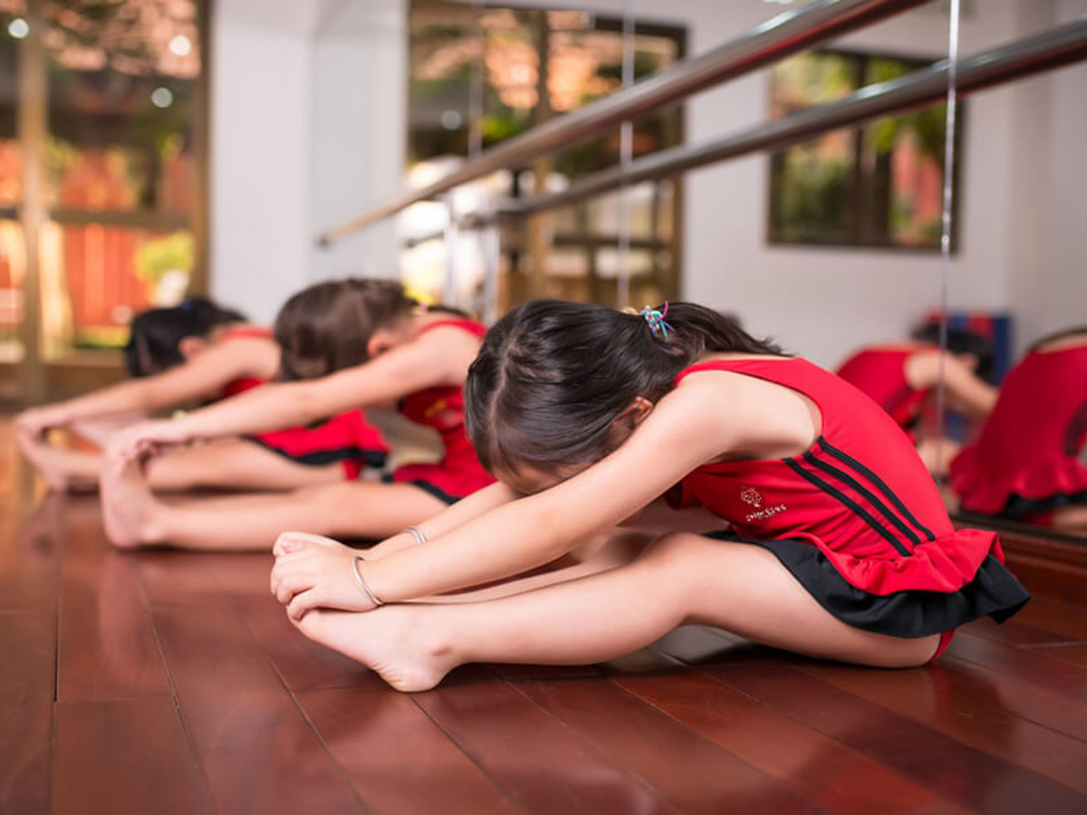 GREEN CITY ACADEMY - Đặt tên thương hiệu và thiết kế logo trường nội trú Green City Academy