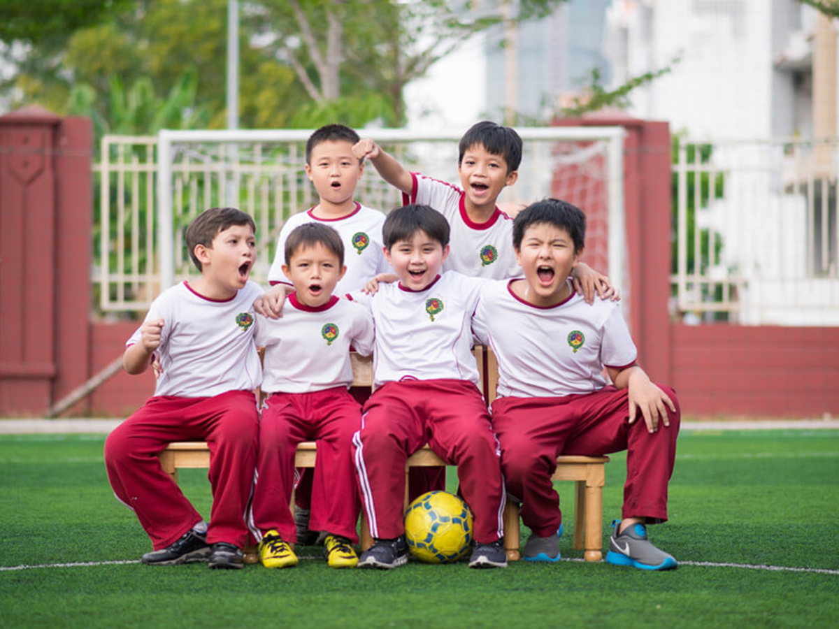 GREEN CITY ACADEMY - Đặt tên thương hiệu và thiết kế logo trường nội trú Green City Academy