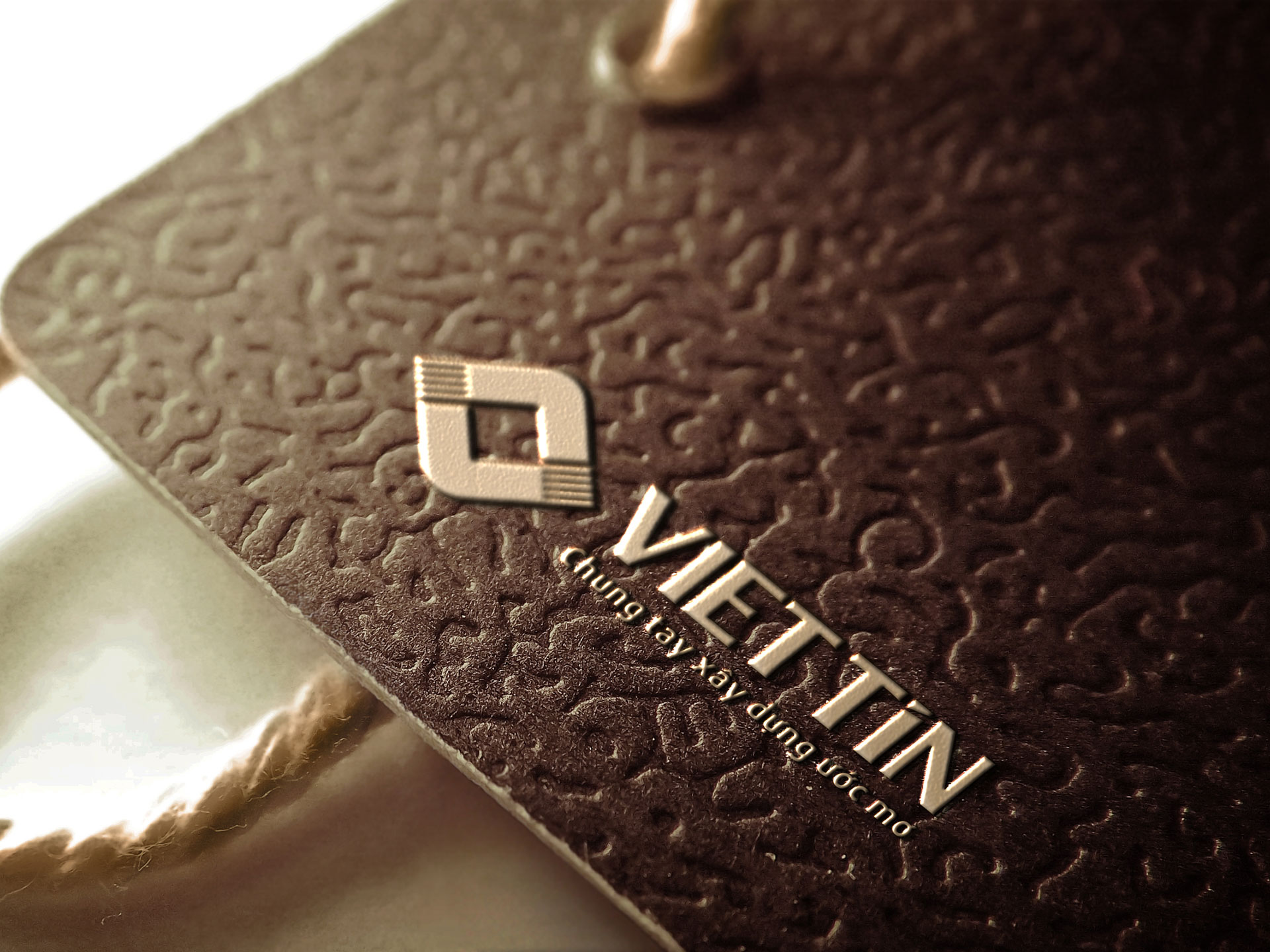 VIỆT TÍN - Thiết kế logo và bộ nhận diện thương hiệu công ty CPĐT Việt Tín