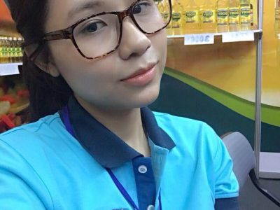 Bà Phạm Hồng Anh