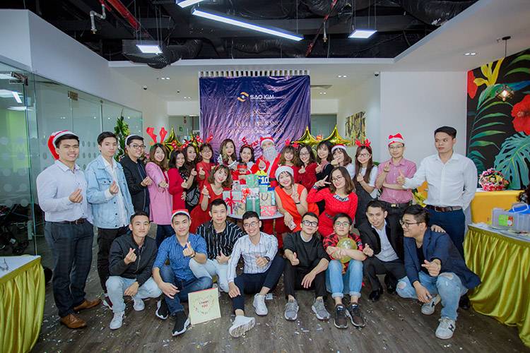 Sao Kim khai trương văn phòng mới đúng dịp noel