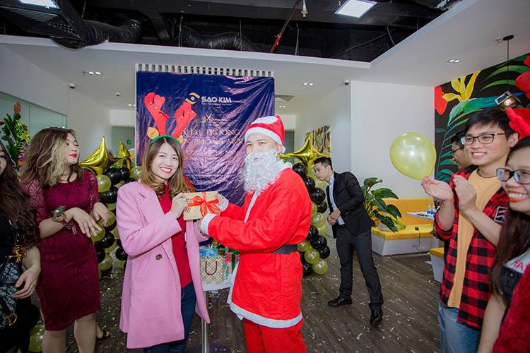 Sao Kim khai trương văn phòng mới đúng dịp noel 9 Sao Kim khai trương văn phòng mới đúng dịp noel
