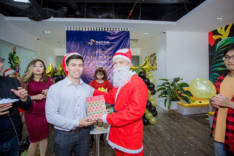 Sao Kim khai trương văn phòng mới đúng dịp noel 8 Sao Kim khai trương văn phòng mới đúng dịp noel