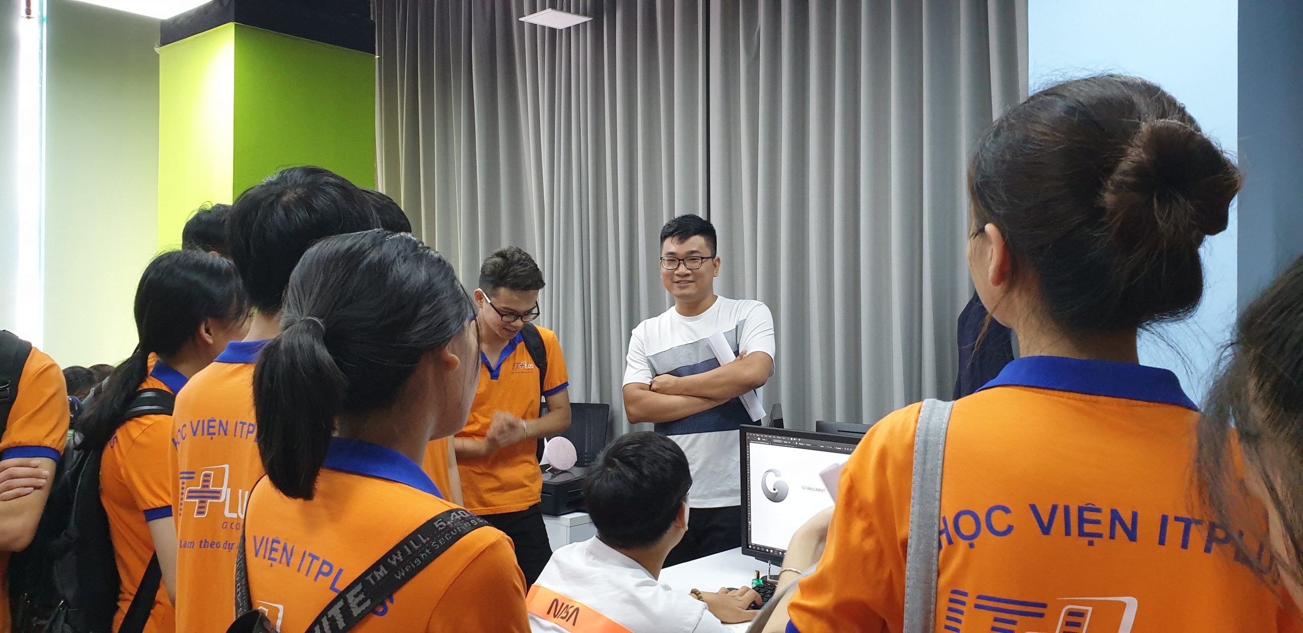 ITPLus trải nghiệm ngày làm việc tại Sao Kim Branding 7 itplus-trai-nghiem-ngay-lam-viec-tai-sao-kim-branding