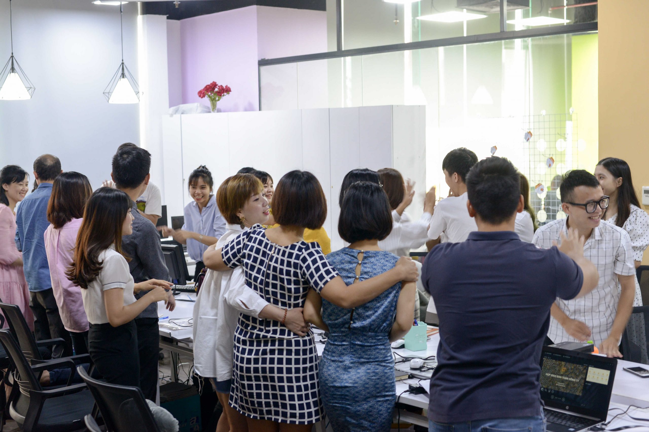 Mô hình cuộc họp bứt phá cảm hứng và đổi mới cá nhân hóa tăng 200% hiệu quả chỉ có tại Sao Kim 16 mo-hinh-cuoc-hop-but-pha-cam-hung-va-doi-moi-ca-nhan-hoa-tang-200%-hieu-qua-8