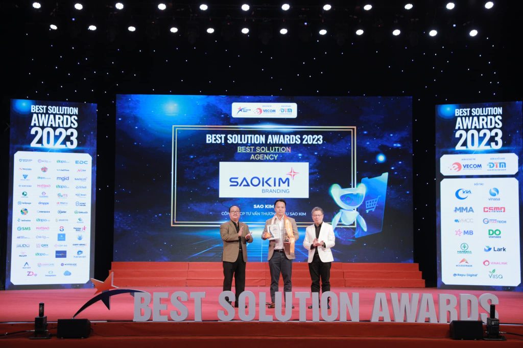 Sao Kim vui mừng đón nhận giải thưởng Best Solution 2023 2 SaoKim Branding nhận giải thưởng tại Best Solution Awards 2023