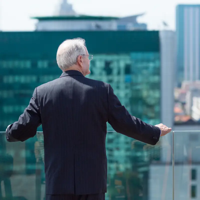 Tái định vị thương hiệu khi F2 không muốn nối nghiệp cha mẹ